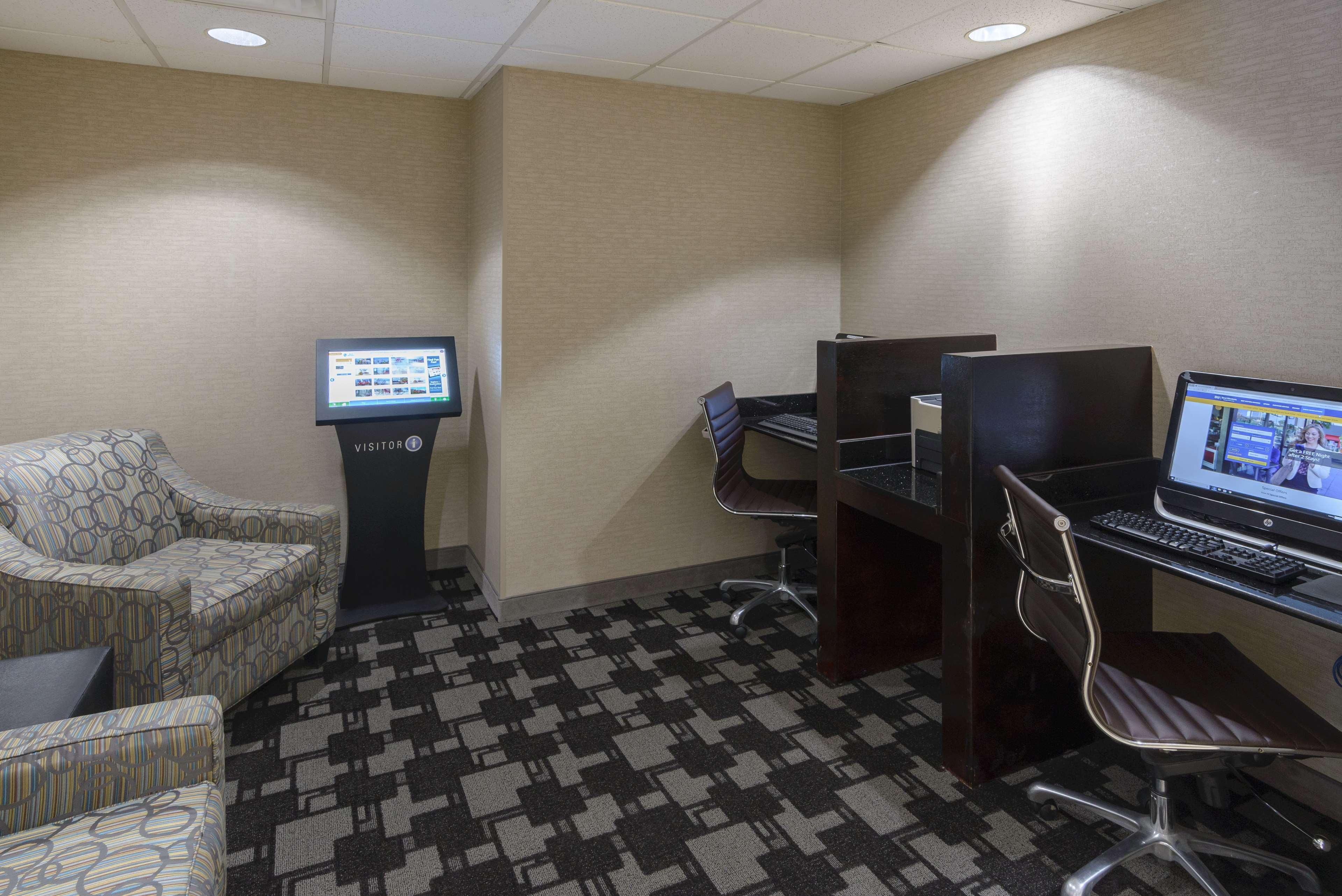 Best Western Concord Inn And Suites מראה חיצוני תמונה