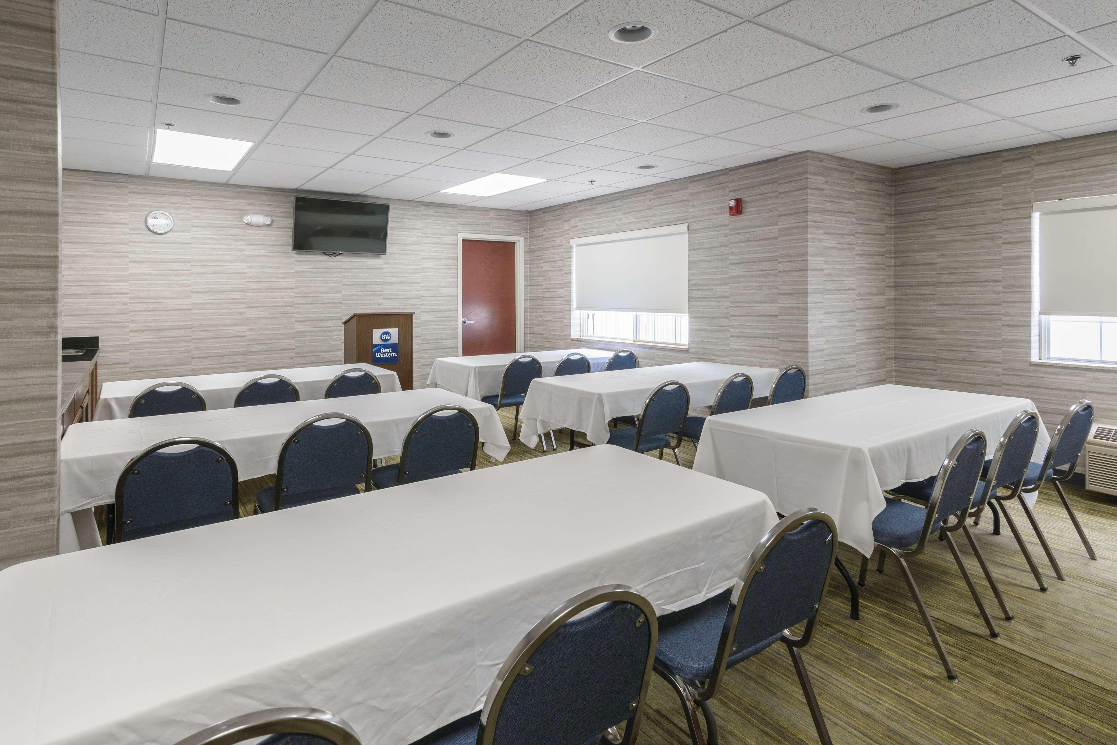 Best Western Concord Inn And Suites מראה חיצוני תמונה