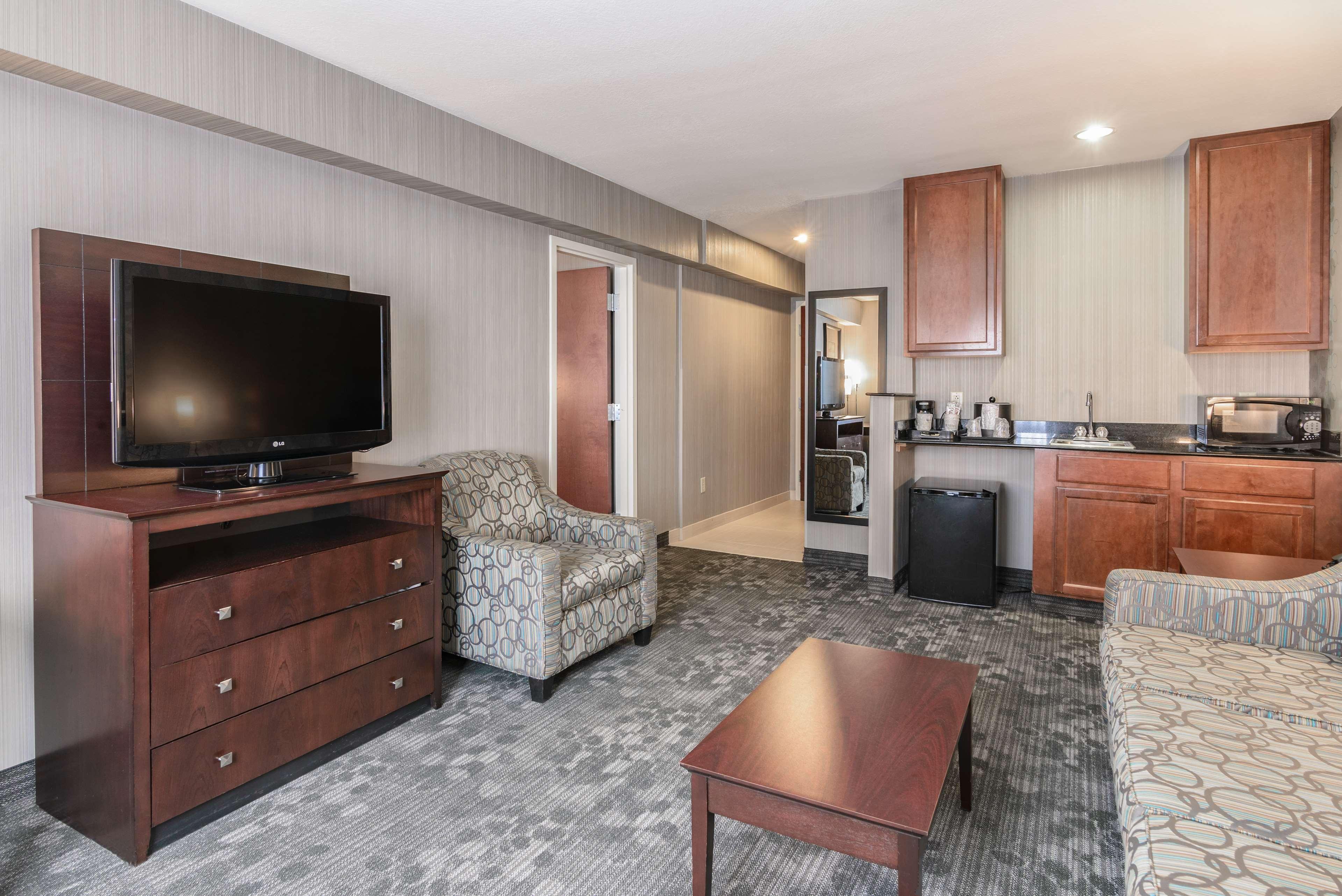 Best Western Concord Inn And Suites מראה חיצוני תמונה